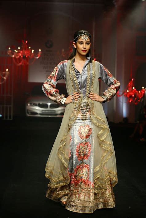 India Bridal Fashion Week 2014 Falguni And Shane Peacock Stylish By Nature By Shalini Chopra