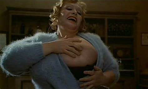 Maria Antonietta Beluzzi Huge Breasted Italian Actress 20 Pics