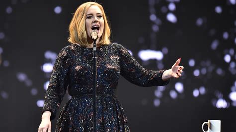 Adele Set To Headline Glastonbury Festival Mashable