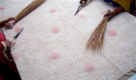 Lorena Canals Waschbarer Teppich Hippy Dots Vintage Nude Carpetstore