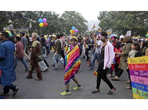 بھارتی سپریم کورٹ کاہم جنس پرستی کے قانون پر نظرثانی کا اعلان ہم جنس پرستی کے قانون کے سیکشن 377