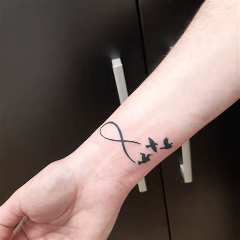 50 Small Wrist Tattoo Ideas Get Inspiration For Your Next Tattoo