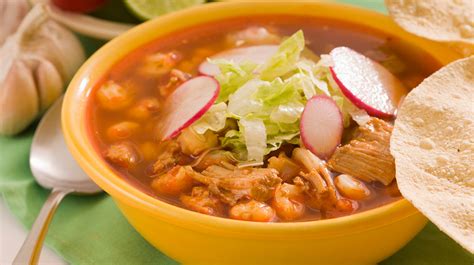 Cómo Hacer Pozole Estilo Jalisco Receta Fácil De La Gastronomia Mexicana