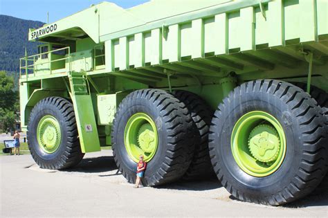 Day 10 A Stop In Sparwood To See The Worlds Largest Truck Fit