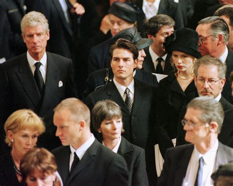 El Funeral De Lady Di En Datos Lágrimas Desmayos Y La Ausencia De La Familia Real Española