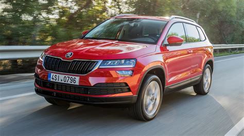 The closest to it is the vw passat which has 586 litres, while a ford mondeo lags further still with 525 litres. 2019 Skoda Karoq Review | Top Gear