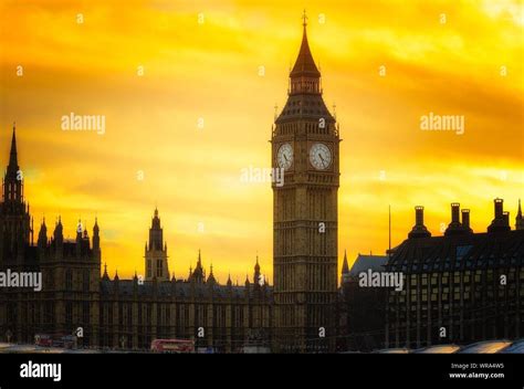 London Orange Big Ben Hi Res Stock Photography And Images Alamy