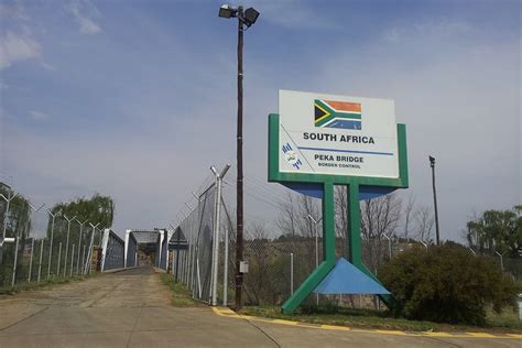 Sa Free Of All Covid 19 Regulations But No Word On When Closed Border