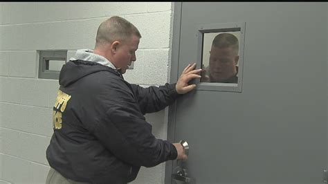 New prisoner holding cell unveiled at courthouse - YouTube