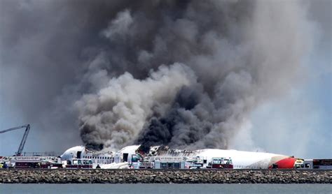 2 Die And Many Are Hurt As Plane Crashes In San Francisco The New