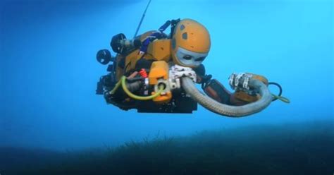 oceanone is the humanoid robotic diver that just revolutionized deep sea archeology deep sea