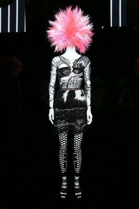 31 Photos Of The Punk Exhibition At The Met Punk Punk Fashion