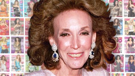 Helen Gurley Browns Fashion Sense The Power Of Cleavage