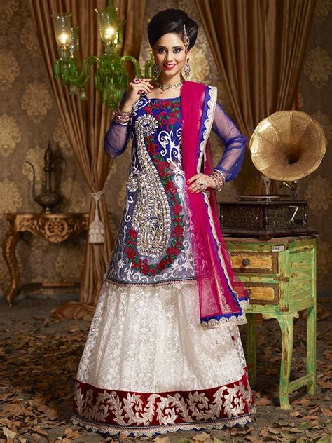 Ethnic Wear For Women Rabhya Ethnic Offers You The Best Range Of Anarkali Suits Saree