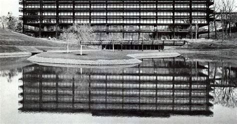 John Deere Headquarters Architectuul