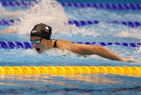 summer mcintosh earns cp female athlete of the year honour team canada official olympic team