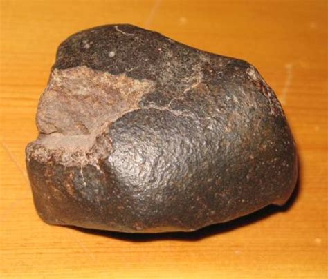 Meteorite Identification How To Identify A Meteorite Identifying