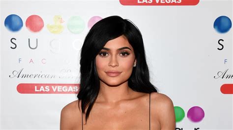 kylie jenner s epic pregnancy video everything we ve learned about her 9 month journey