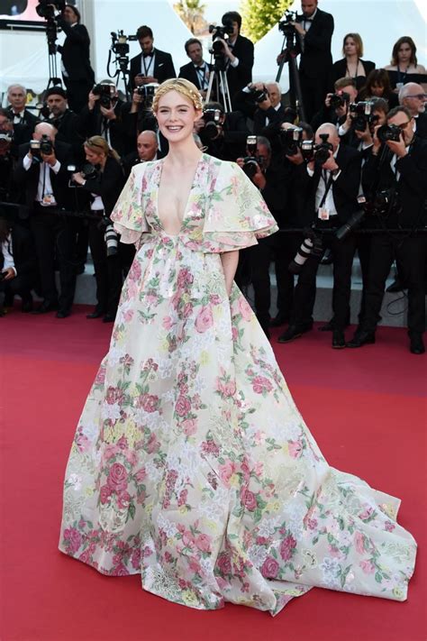 Tight Dress Causes 21 Year Old Elle Fanning To Faint At Cannes Film