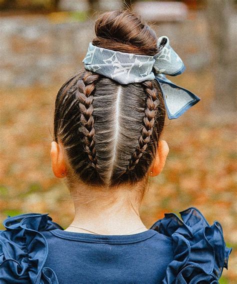 This is preferably one of the easiest short hairstyles for kids that won't take too long and can be really decked up with cute hair accessories, even ribbons! 25 Easy Wacky Hairstyles for School Girl - Short Pixie Cuts