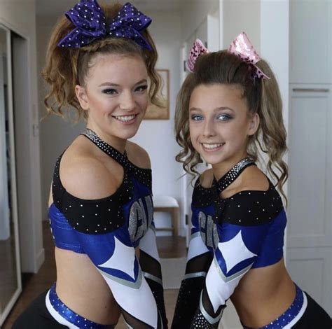 Cheer Picture Poses All Star Cheer Emma Chamberlain Cheer Pictures