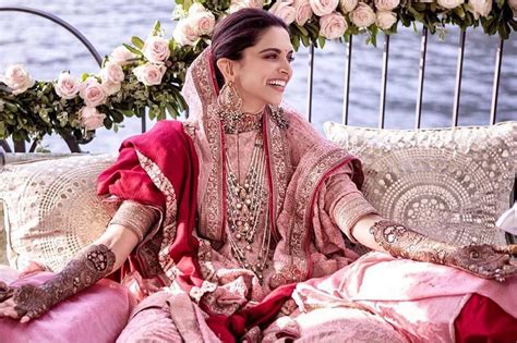 Deepika Padukone Ranveer Singh Look Happy And Radiant In These Wedding Pictures See Here
