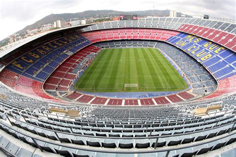 Top 10 Biggest Football Stadiums In The World Sst Sports