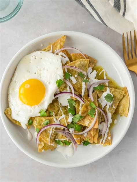 Chilaquiles Verdes Con Huevo Thai Caliente Mexican Recipes