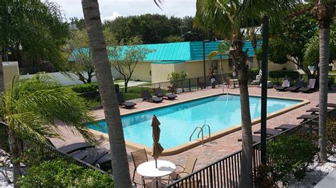 Days Inn By Wyndham Fort Pierce Midtown Pool Pictures And Reviews Tripadvisor