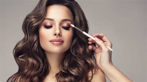 Beauty Parlor Eyes Makeup In Urdu Saubhaya Makeup
