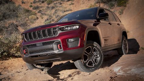 Jeep® Announces Pricing For The All New 2022 Grand Cherokee Wl74