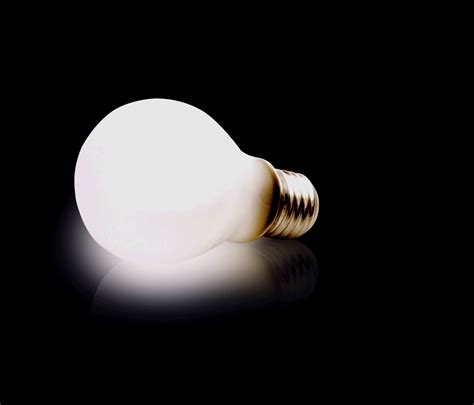 Cool Animated Light Bulb S At Best Animations Ipho
