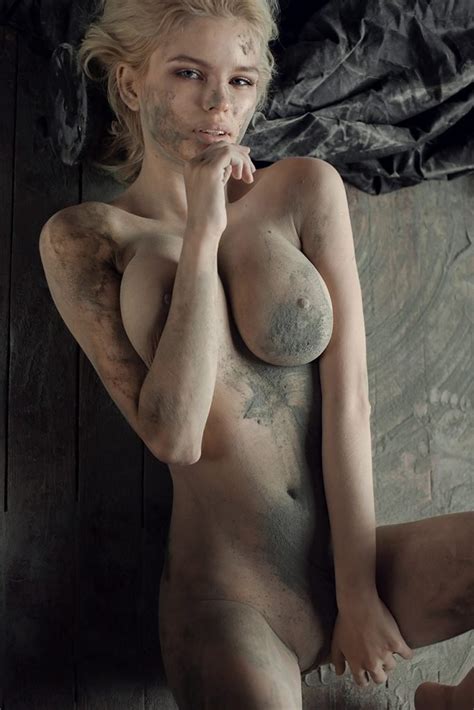 Julia Logacheva Naked 9 Photos Thefappening