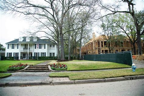 History Of Houstons Iconic River Oaks Is Disappearing With Teardowns