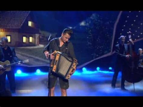 Andreas gabalier was born on november 21, 1984 2019 andreas gabalier live in schladming: Andreas Gabalier - Das kleine Haus 2015 - YouTube