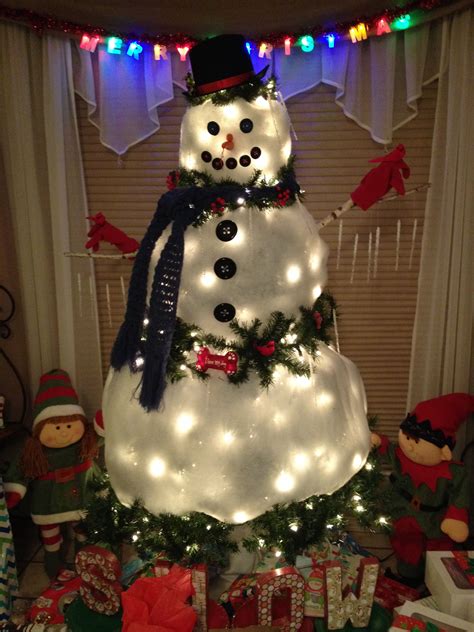 Adorable Christmas Tree Made Into Snowman Such A Great Idea No Hassle With Ornaments With
