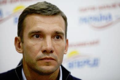 У андрія шевченка вистачає і шанувальників, і недоброзичливців. Королевська: «В Україні буде дефолт, якщо знову вибрати ...