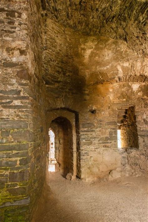 Kidwelly Castle History And Photos Historic Wales Guide