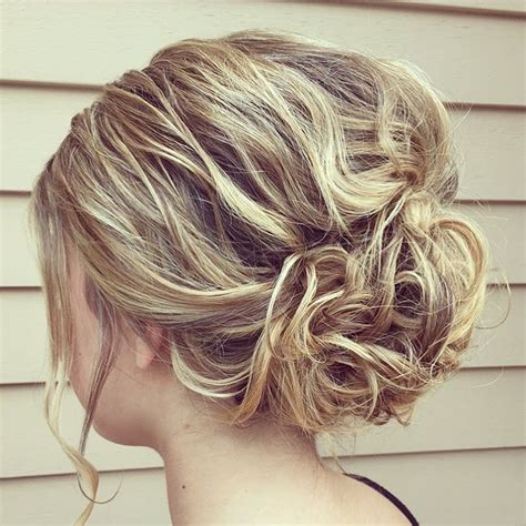 10 Cute Cool Messy And Elegant Hairstyles For Prom Looks