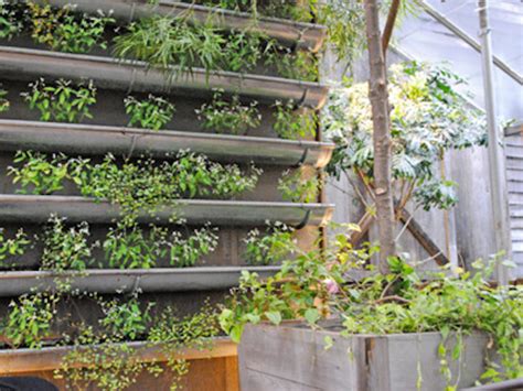 6 Verdant And Wonderful Ideas For Vertical Gardens