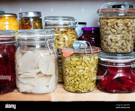 Légumes En Conserve Banque De Photographies Et Dimages à Haute