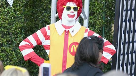 Mcdonalds Ronald Mcdonald Keeping A Lower Profile In Light Of Creepy Clown Sightings
