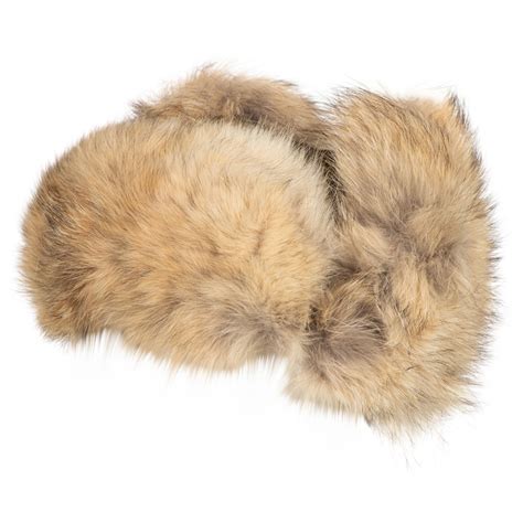 Feel free to check it out and pick one up yourselves at: Canada Goose Aviator Hat - Mütze Herren online kaufen ...