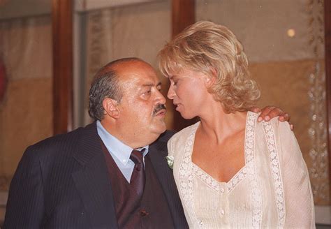 Maurizio costanzo ai è sbottonato nel programma di sonia d'agostino io le donne non le capisco parlando del suo rapporto con maria de filippi: Maria De Filippi, fenomenologia di una star della ...