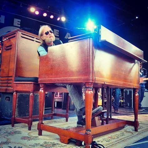 Gregg Allman Playing A Gorgeous Hammond B3 Organ 2015 Allman Brothers