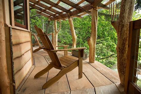 25 Awesome Rustic Decks That Offer A Tranquil Escape Rustic Outdoor