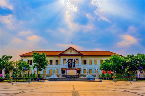 Chiang Mai City Arts And Cultural Centre — Description Photos Contacts