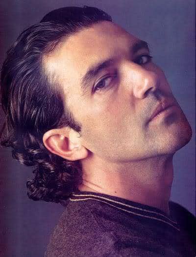 He was a football (soccer) player as a teen, until he broke his foot, and later turned to acting. The Latin Look With Antonio Banderas Hairstyles - Cool Men ...