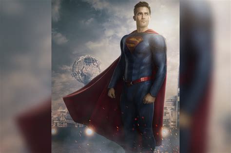 Superman And Lois First Look Tyler Hoechlins Muscled Suit
