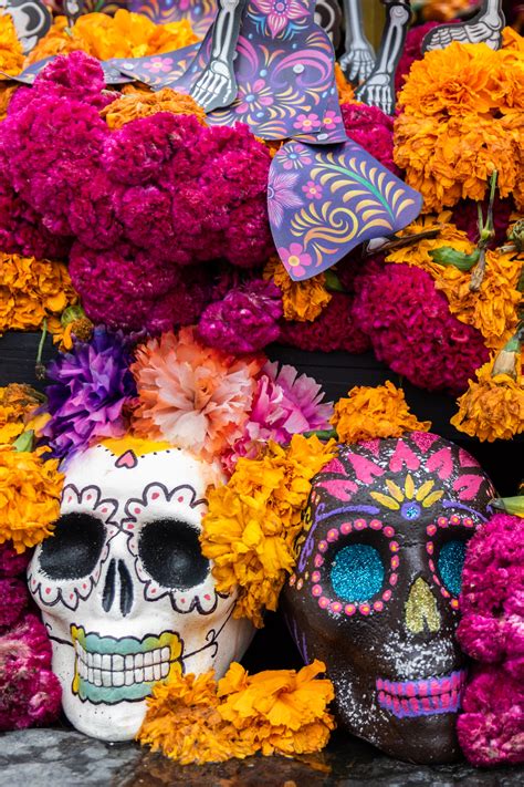 Día De Los Muertos La Fête Mexicaine Sexporte à Paris Vogue France